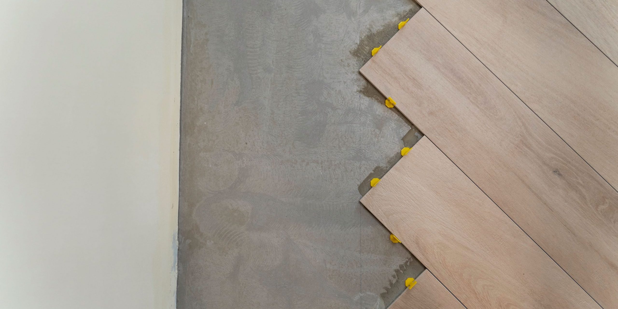 instalación de suelos de tarima