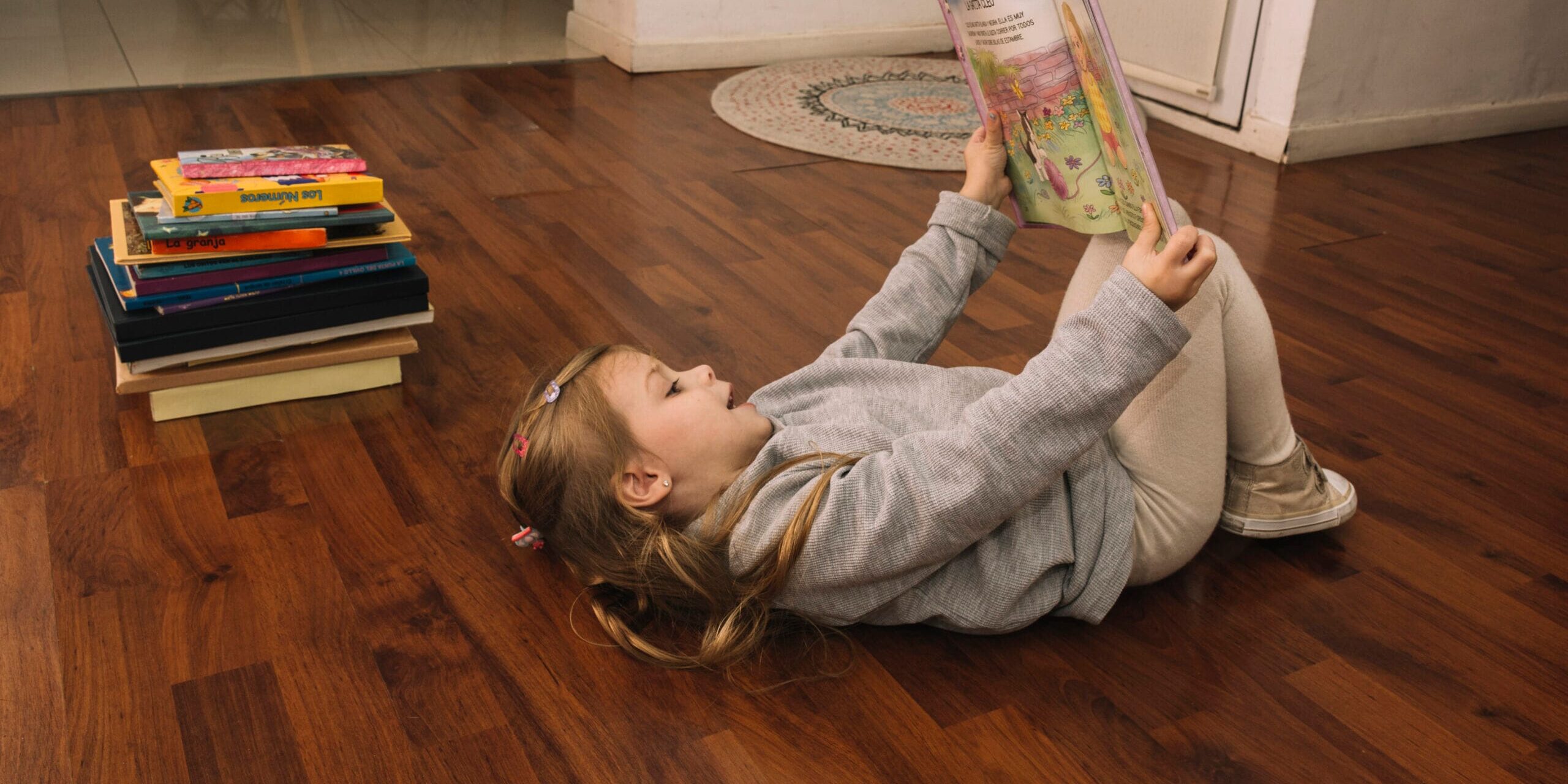 SUELO_LAMINADO_NIÑA